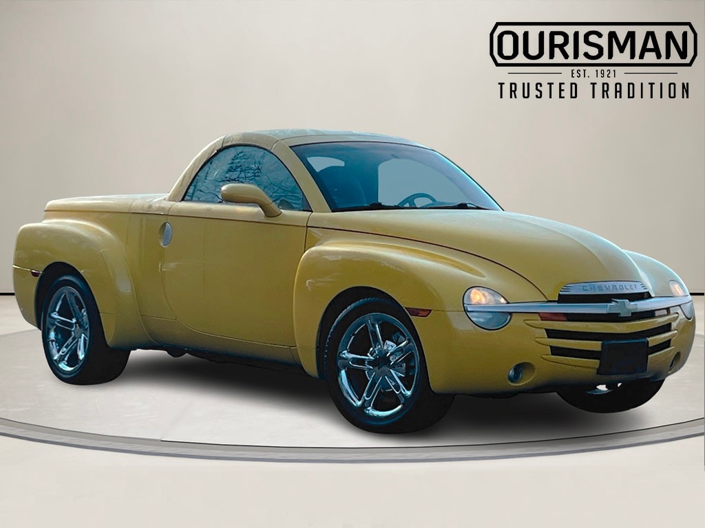 2005 Chevrolet SSR LS's photo