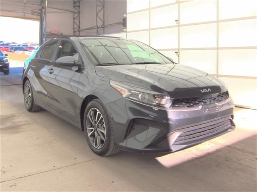 2024 Kia Forte LXS's photo