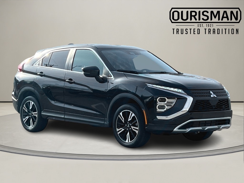 2024 Mitsubishi Eclipse Cross SE's photo