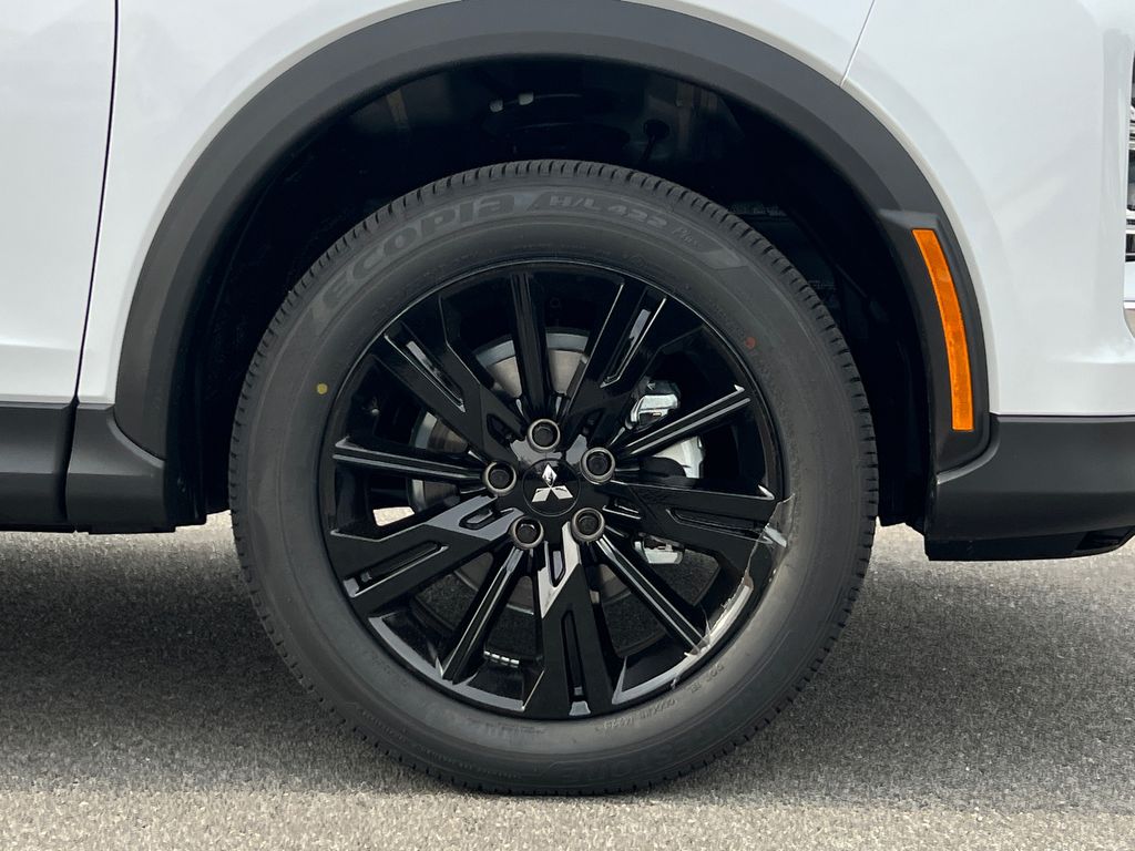 2026 Mitsubishi Eclipse Cross Black Edition - Photo 8