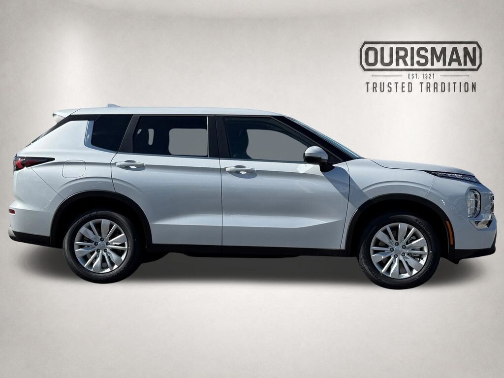 New 2026 Mitsubishi Outlander ES SUV