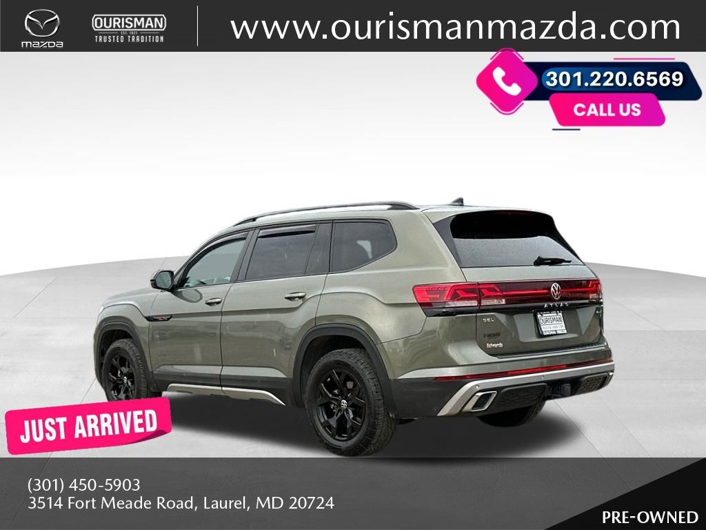 2024 Volkswagen Atlas Peak Edition SEL photo 3