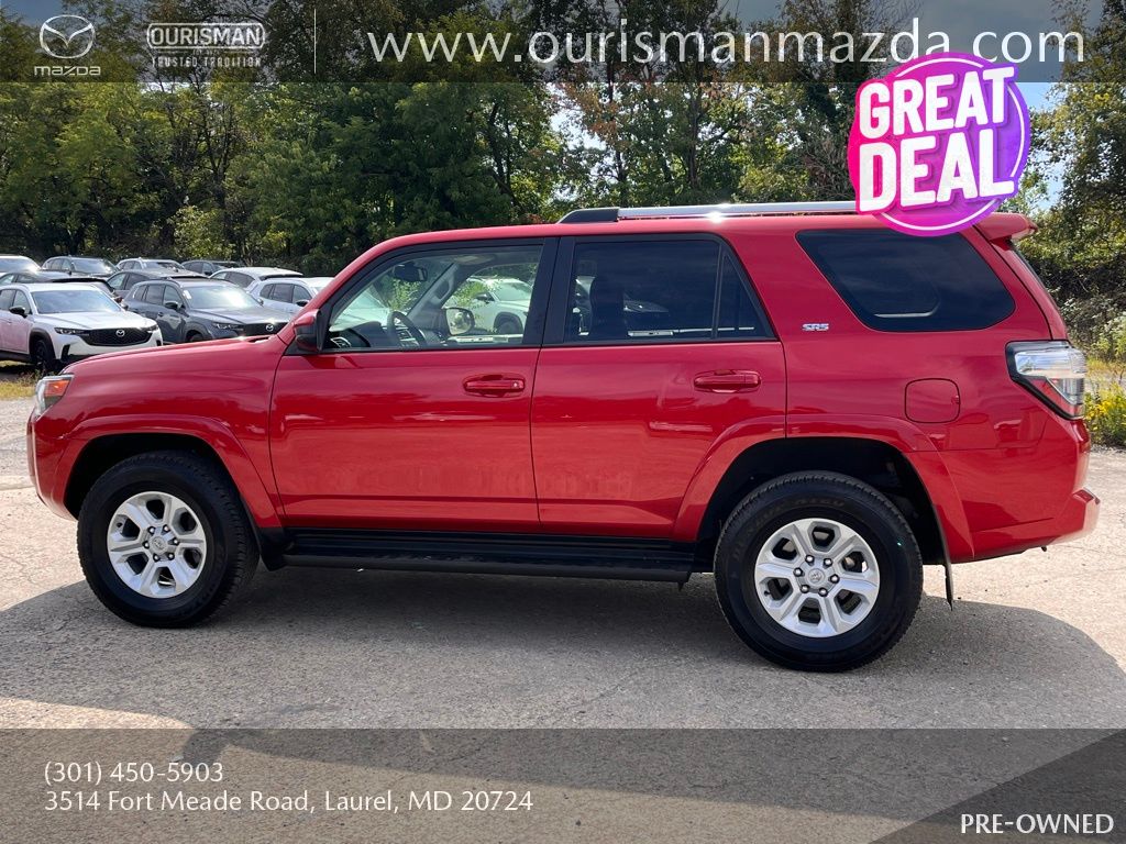 2024 Toyota 4Runner SR5 photo 3
