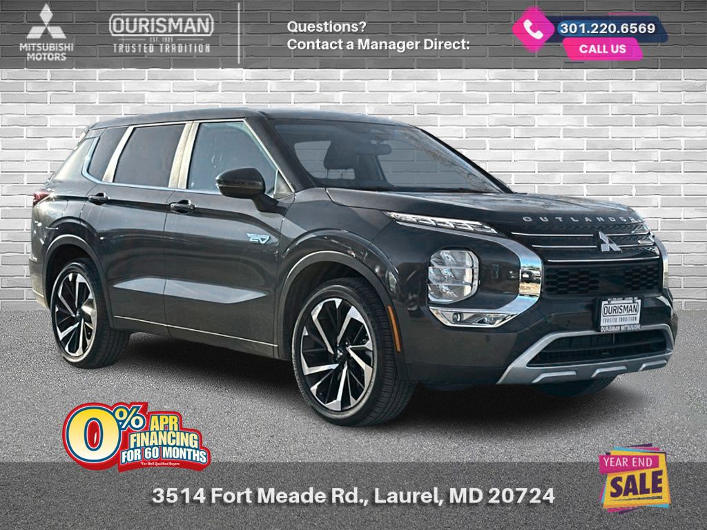 2025 Mitsubishi Outlander Plug-in Hybrid SE's photo