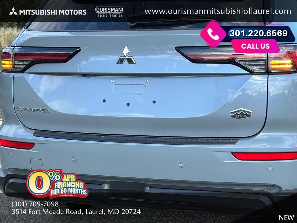 New 2025 Mitsubishi Outlander SE SUV