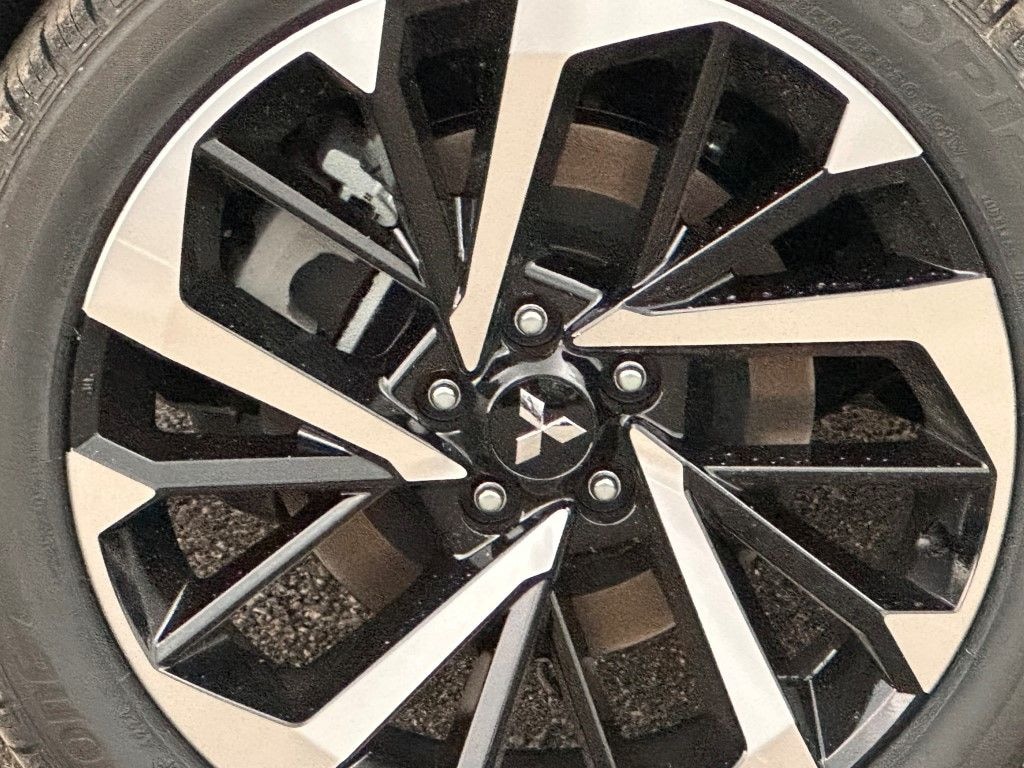 New 2025 Mitsubishi Outlander PHEV SE SUV