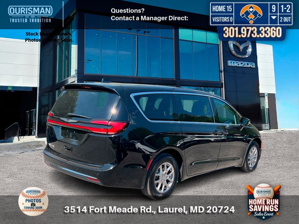 Used 2024 Chrysler Pacifica Touring L Van Passenger Van