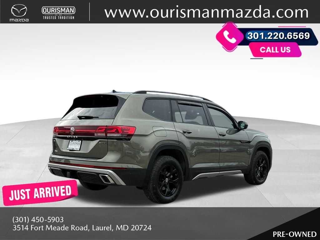2024 Volkswagen Atlas Peak Edition SEL photo 2