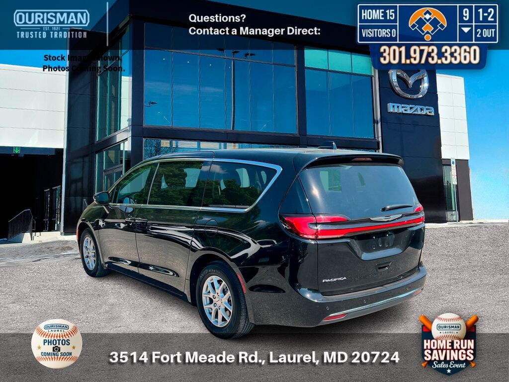 Used 2024 Chrysler Pacifica Touring L Van Passenger Van