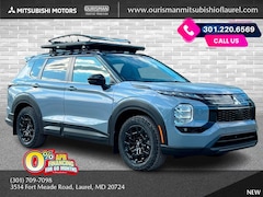 2025 Mitsubishi Outlander SE SUV