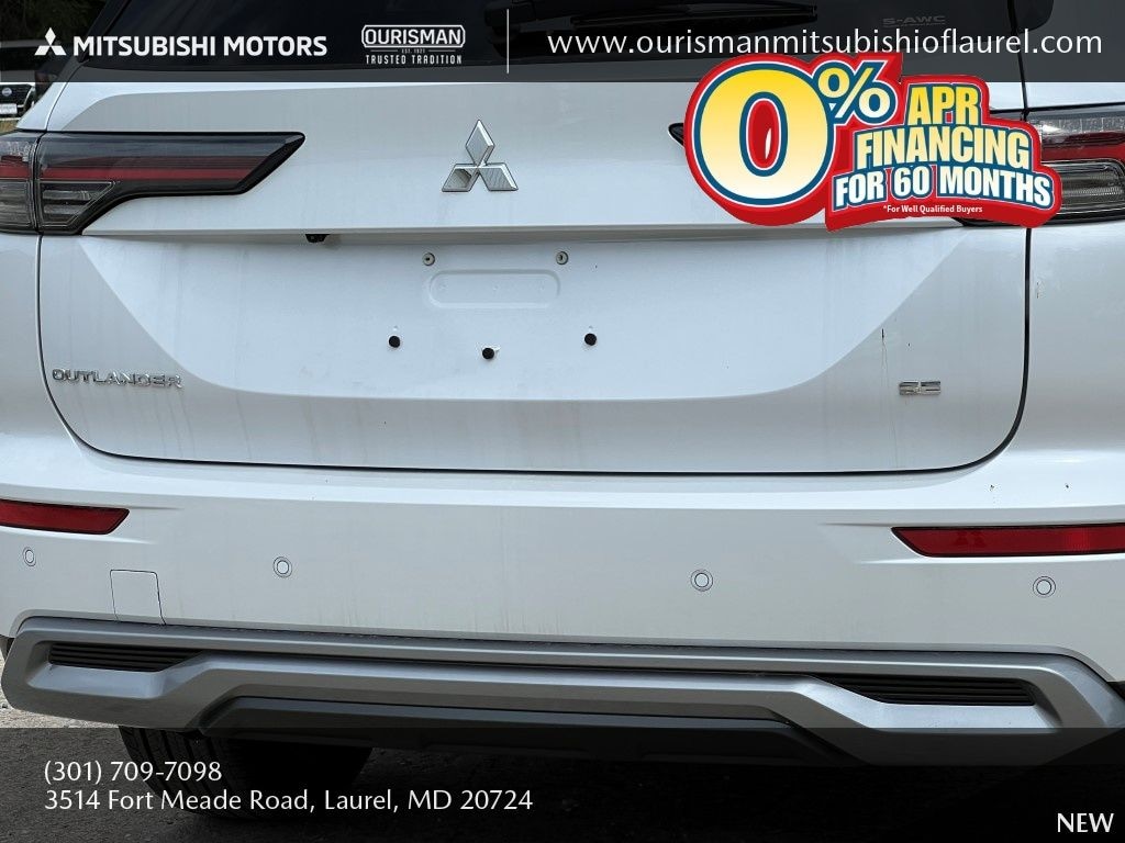 New 2025 Mitsubishi Outlander SE SUV