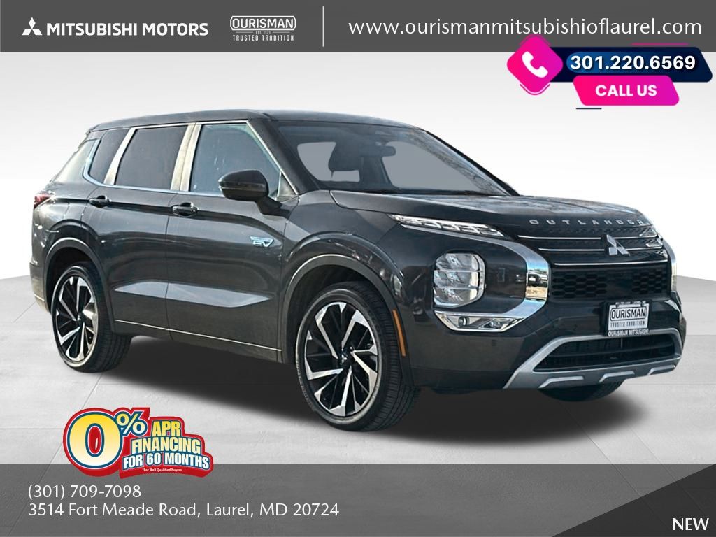 2025 Mitsubishi Outlander Plug-in Hybrid SE's photo