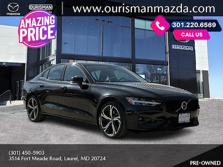 2024 Volvo S60 B5 Plus Dark Sedan