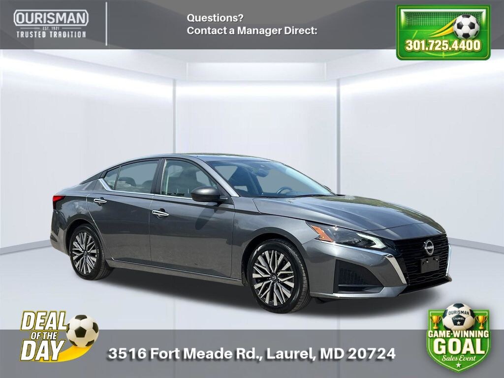 Used 2025 Nissan Altima SV Sedan