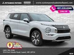 2025 Mitsubishi Outlander SE SUV