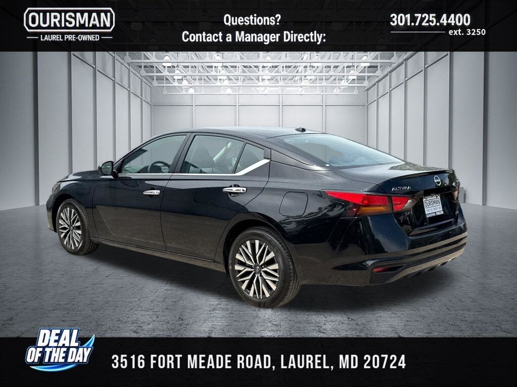 Used 2024 Nissan Altima 2.5 SV Sedan