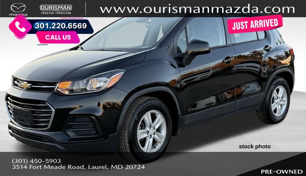 2019 Chevrolet Trax LS photo 3
