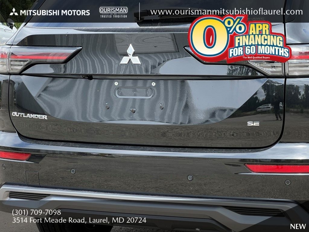New 2025 Mitsubishi Outlander SE SUV