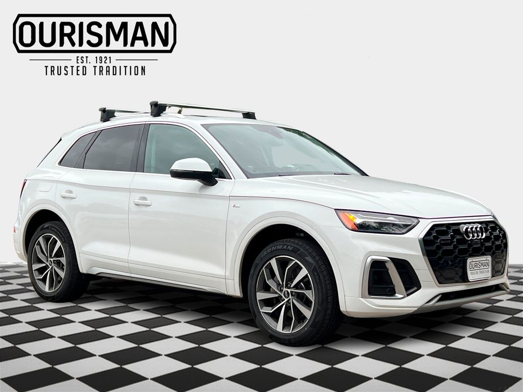2023 Audi Q5 45 Premium Plus's photo