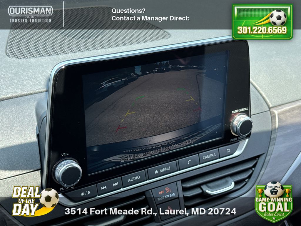 2025 Nissan Altima SV - Photo 13
