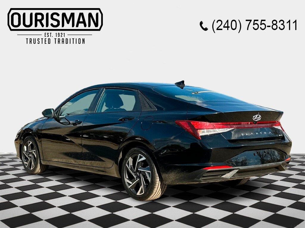 2025 Hyundai Elantra Hybrid SEL Sport photo 3