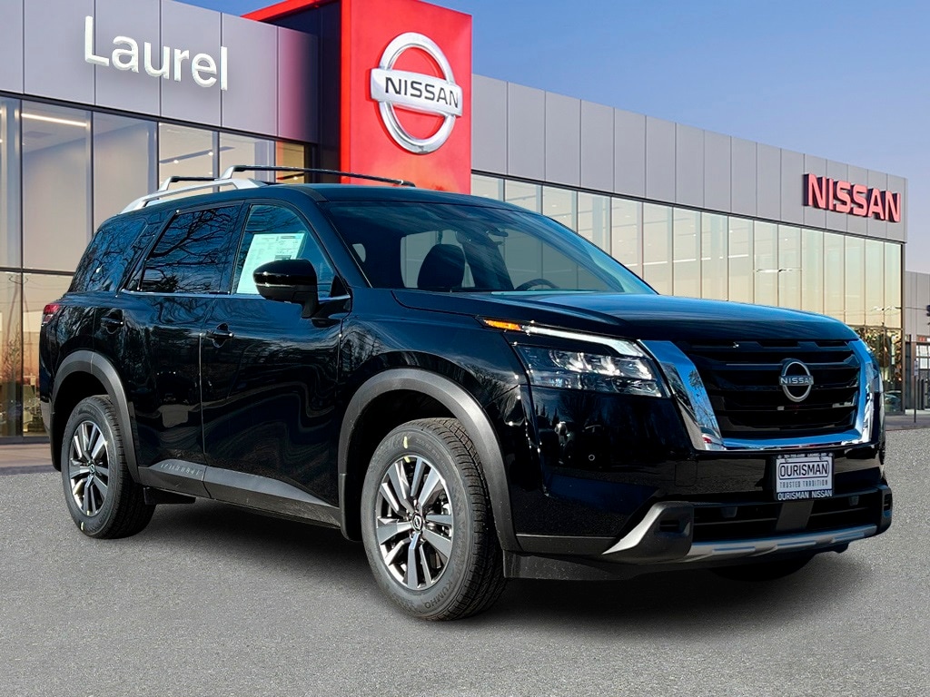 2025 Nissan Pathfinder SL's photo