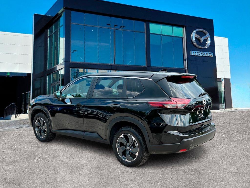 Used 2024 Nissan Rogue SV SUV