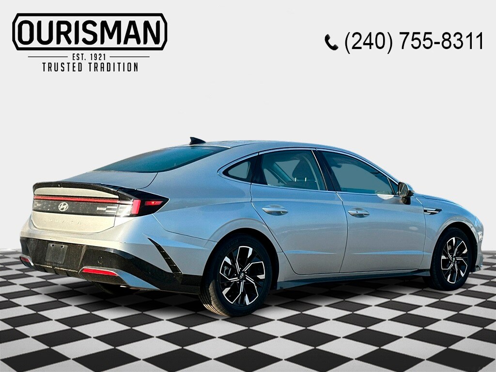 2024 Hyundai Sonata SEL photo 2