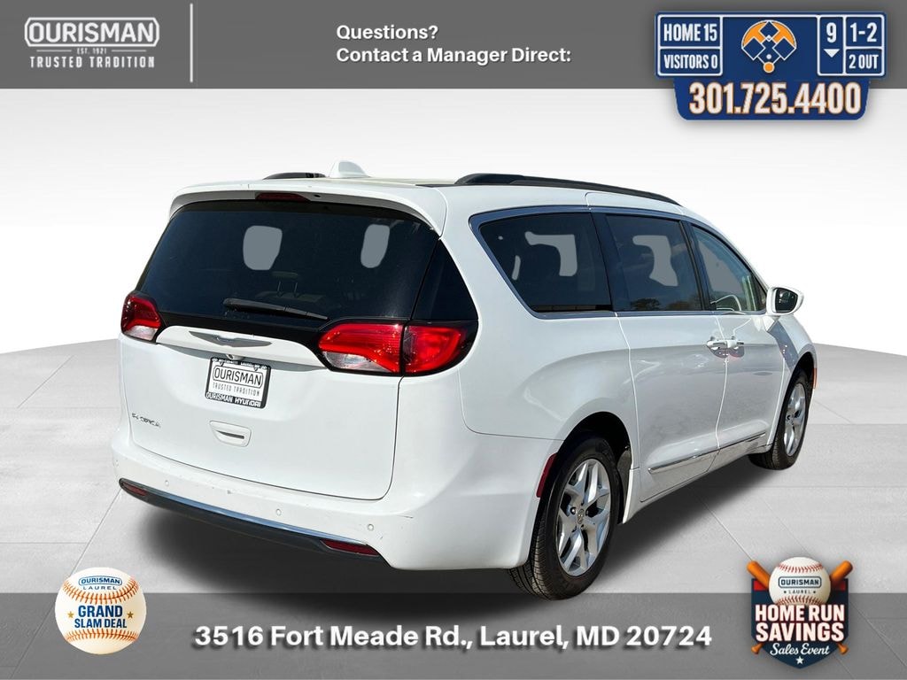 Used 2017 Chrysler Pacifica Touring-L Van