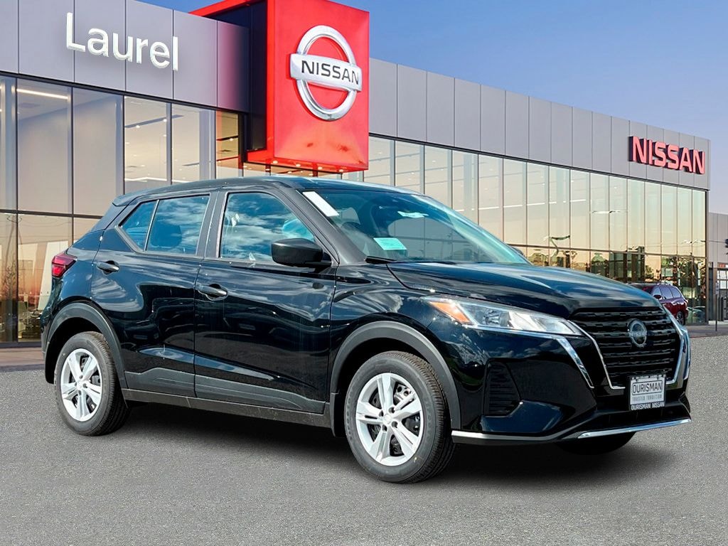 New 2025 Nissan Kicks Play S SUV