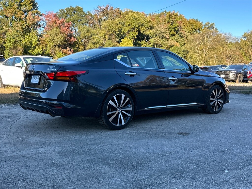 2019 Nissan Altima 2.5 Platinum photo 2
