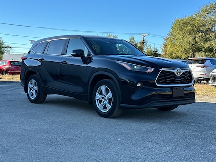 2023 Toyota Highlander LE SUV