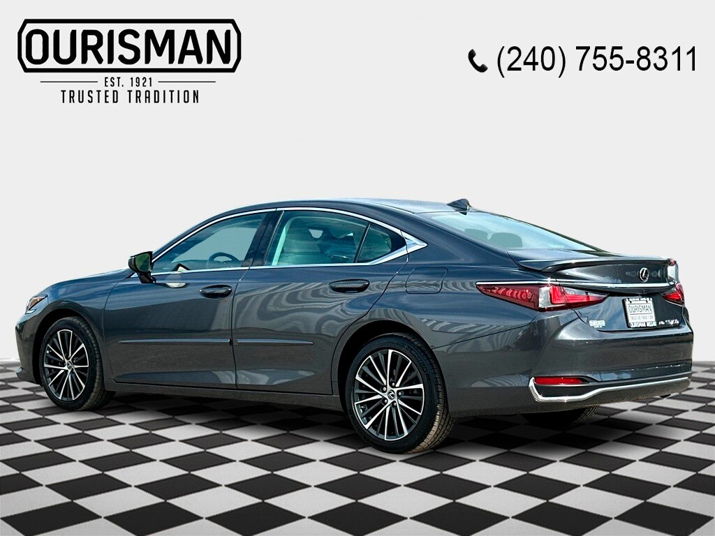 2022 Lexus ES 250 Luxury photo 3