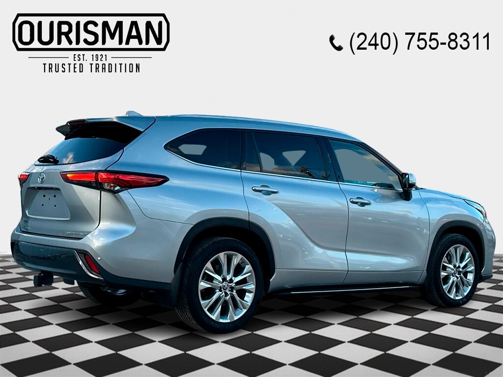 2022 Toyota Highlander Limited photo 2