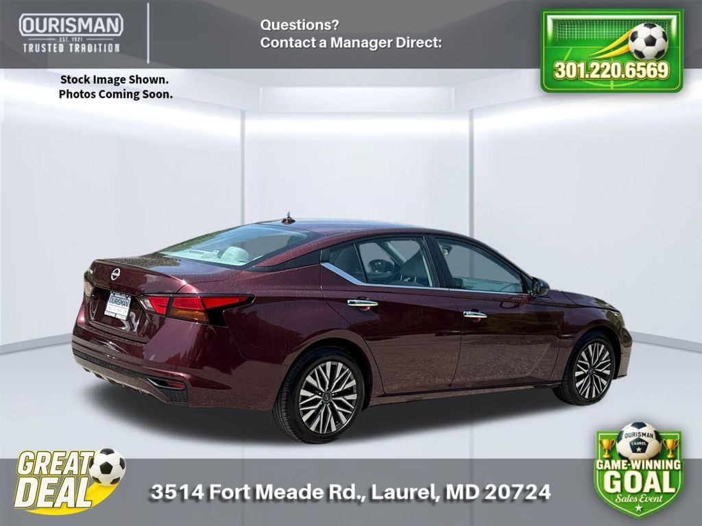 Used 2025 Nissan Altima SV Sedan
