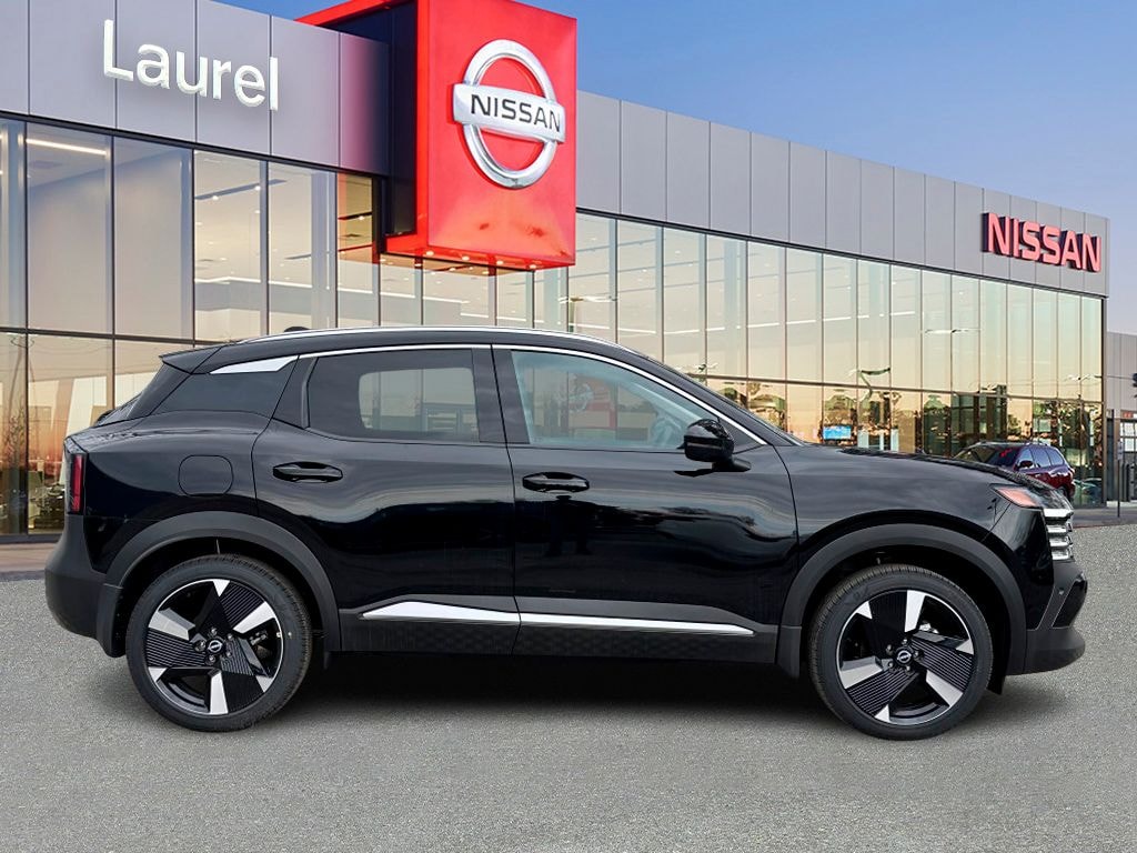 New 2025 Nissan Kicks SR SUV