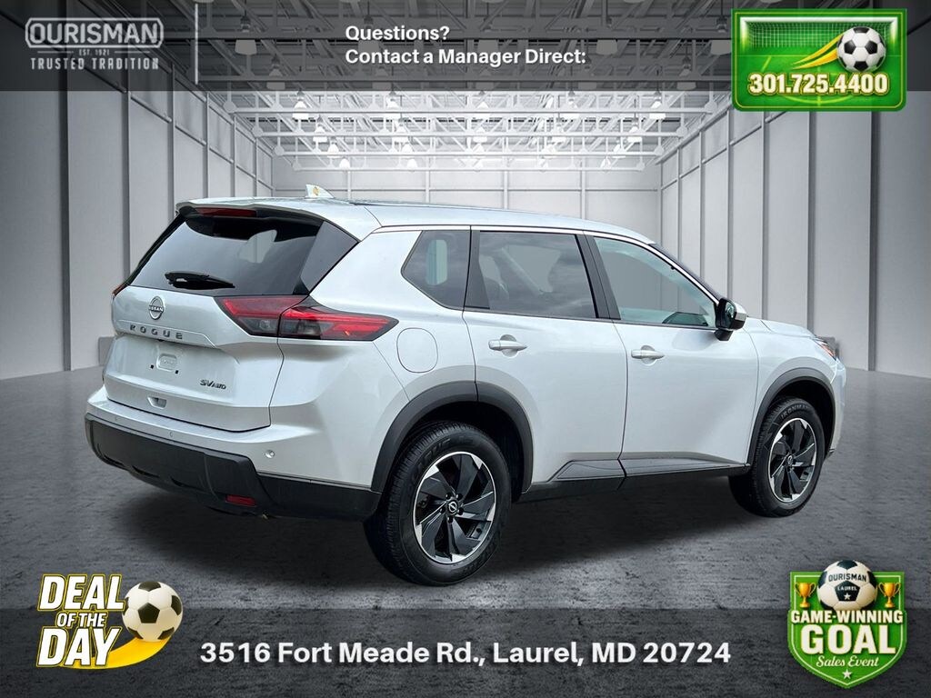 Used 2024 Nissan Rogue SV SUV