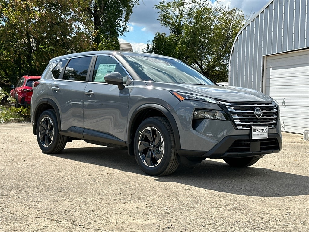 2026 Nissan Rogue SV's photo