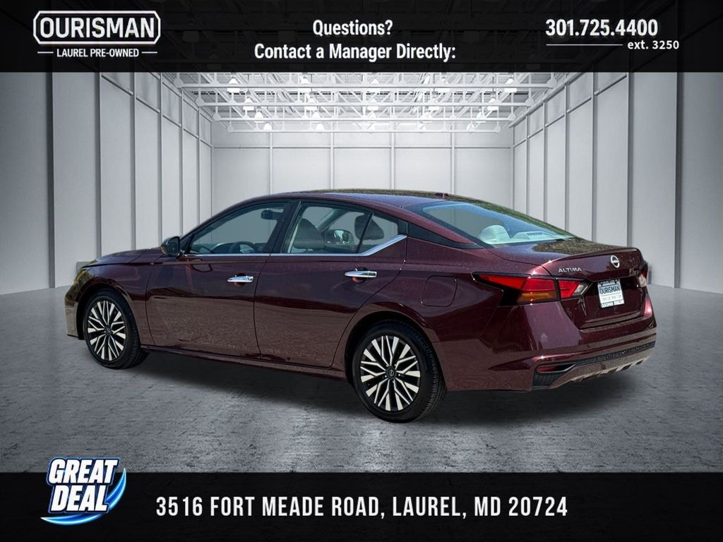 Used 2025 Nissan Altima SV Sedan