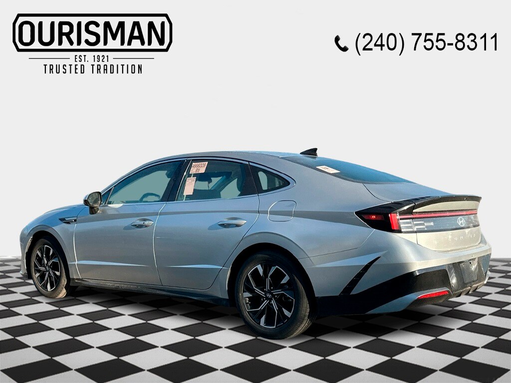 2024 Hyundai Sonata SEL photo 3