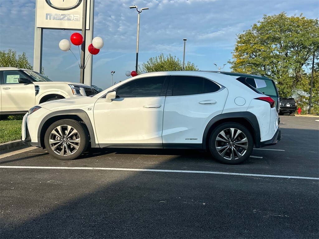 2021 Lexus UX 250h F SPORT photo 3