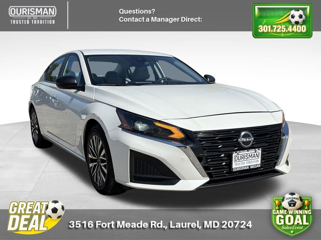 Used 2024 Nissan Altima 2.5 SV Sedan