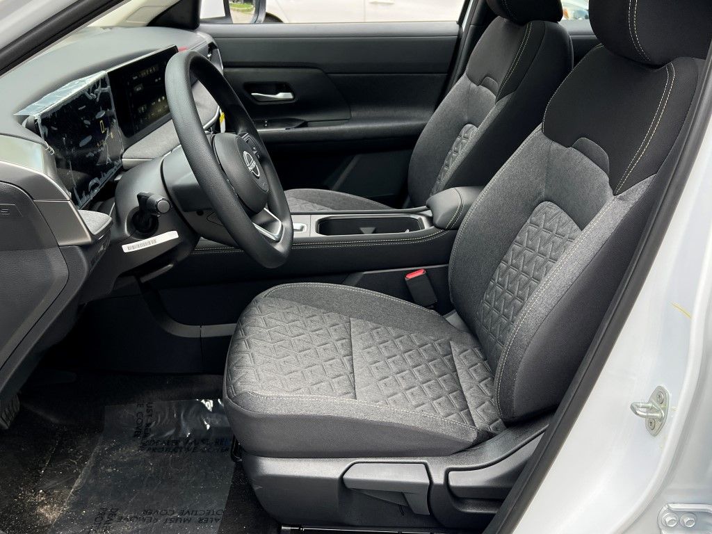 2025 Nissan Kicks SV AWD - Photo 14