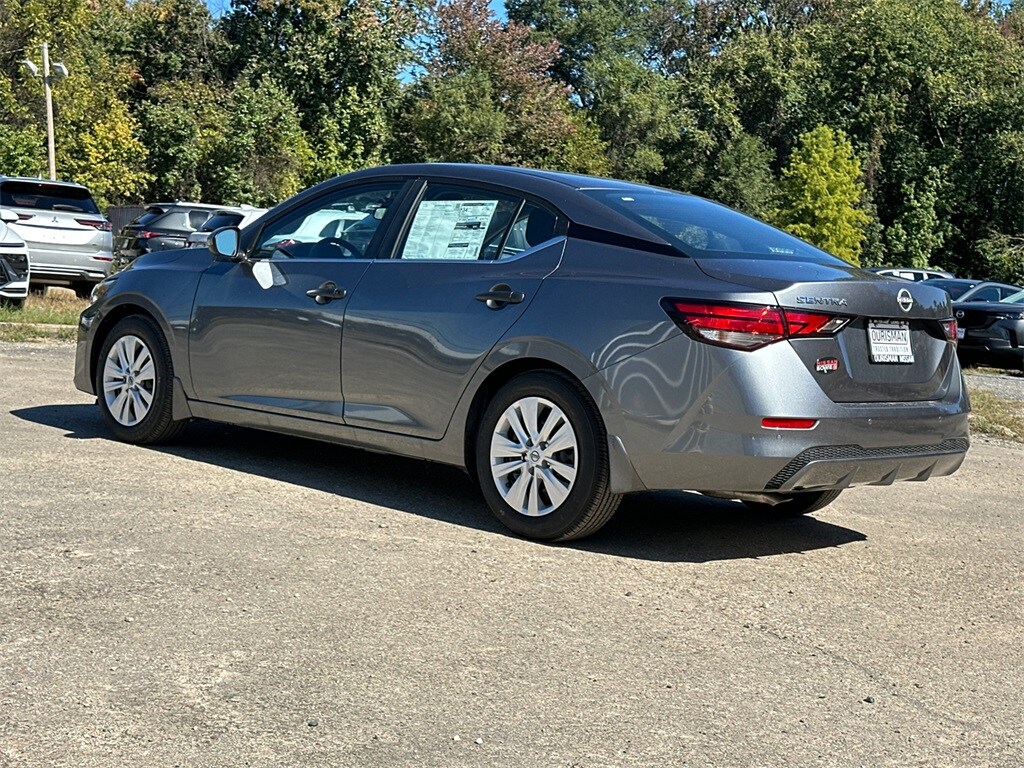 2025 Nissan Sentra S photo 3