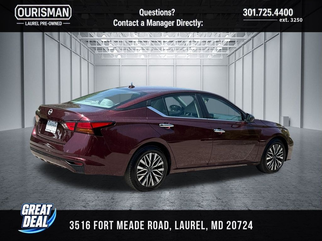 Used 2025 Nissan Altima SV Sedan