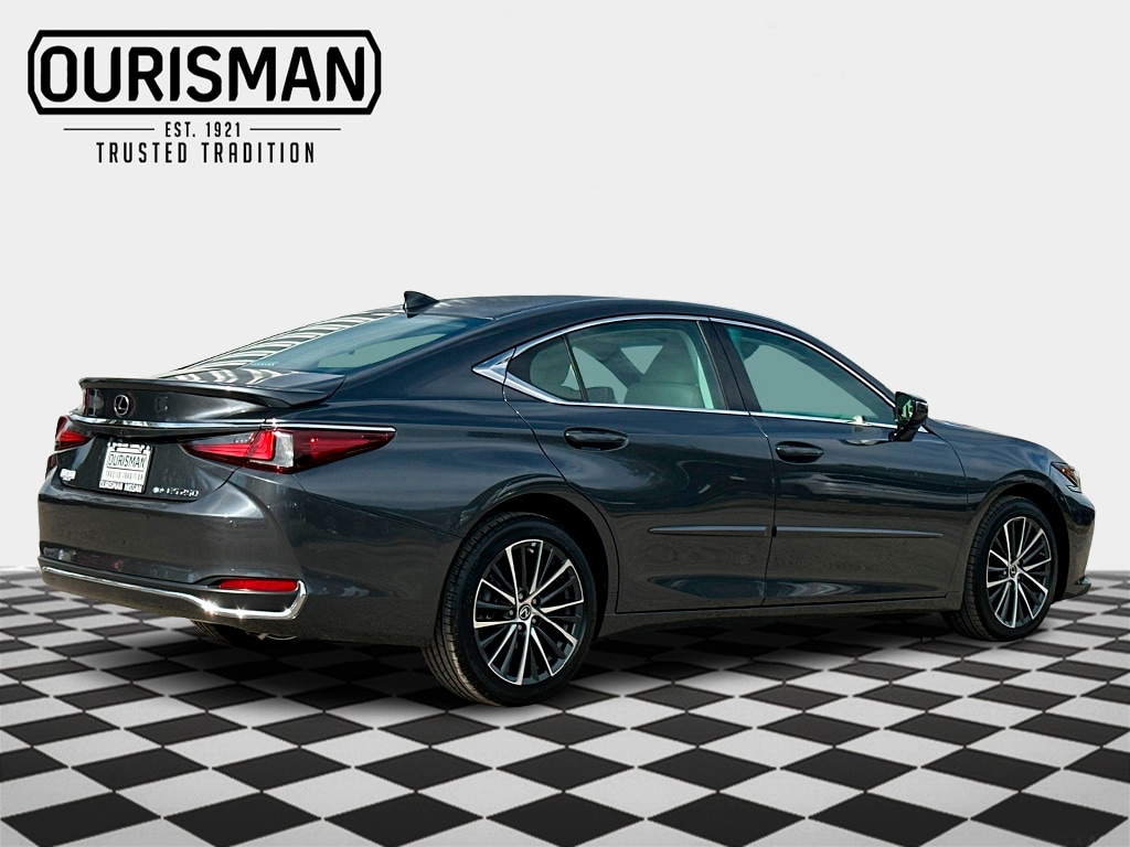 Used 2022 Lexus ES 250 Luxury Sedan