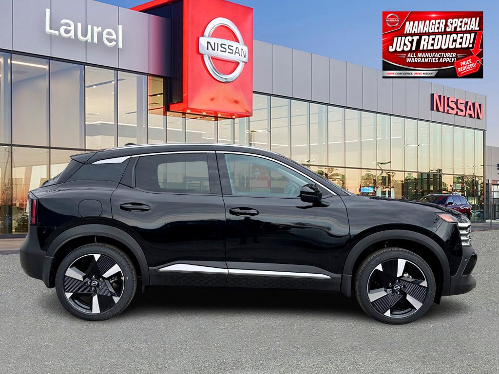 New 2025 Nissan Kicks SR SUV
