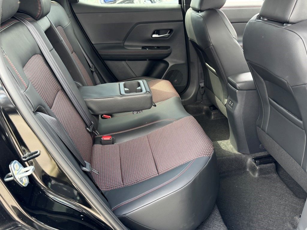2025 Nissan Kicks SR AWD - Photo 11