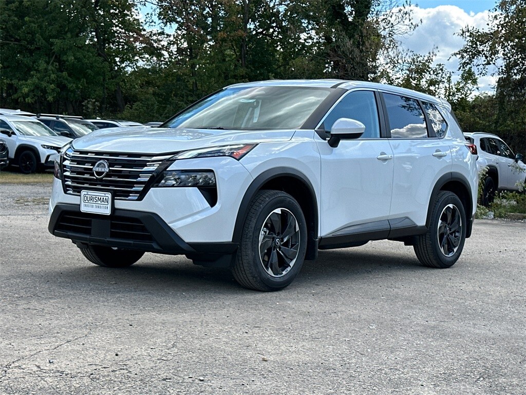 2026 Nissan Rogue SV photo 2