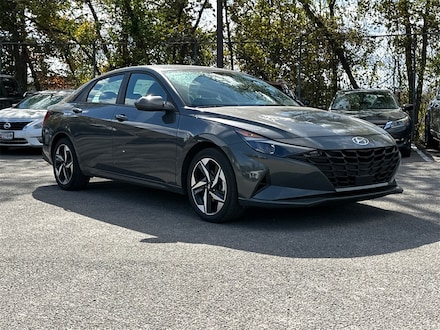 2023 Hyundai Elantra SEL Sedan